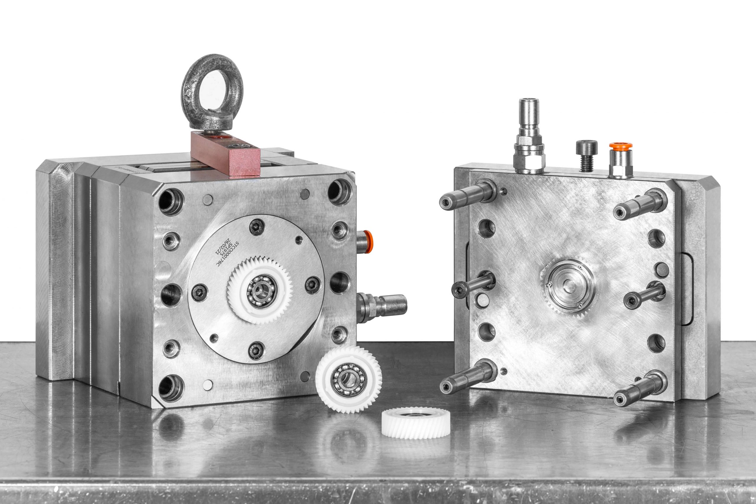 Motorgetriebe - Kraftübertragungselemente und Zahnräder in Technopolymer.