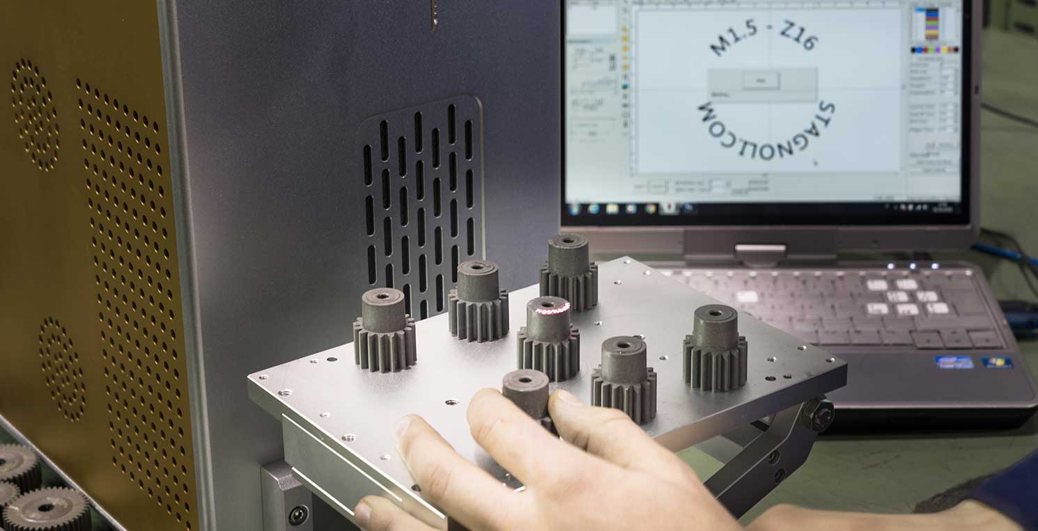 Production of plastic mechanical gears.